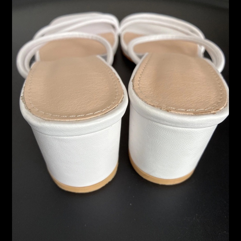 Woman's White Strappy Square Open Toe Block Heel Sandals Color White Size 7.5 - Picture 3 of 6